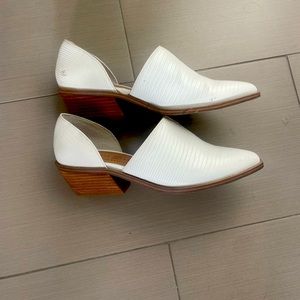 Chinese Laundry cowboy bootie